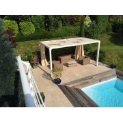 Pergola toile tendue entrelacée autoportée bord piscine