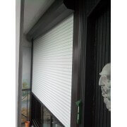 Volet roulant aluminium SOMFY pose en applique extrérieur