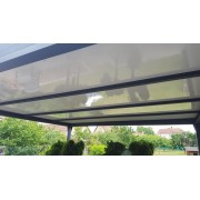 Carport toit plat autoportant panneau sandwich blanc