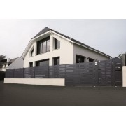 Portail Coulissant Aluminium ajouré horizontal Rose