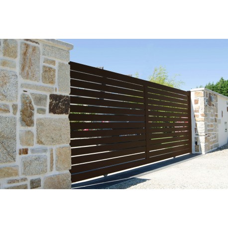 Portail Coulissant Aluminium ajouré horizontal Rose