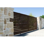 Portail Coulissant Aluminium ajouré horizontal Rose