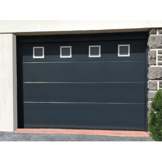 Porte de Garage Sectionnelle Avec Hublots Carrés Inox Électrique (Moteur SOMFY) Panneaux Finition Lisse Gris 7016 RE100 Sur Mesu