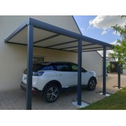 Carport alumunium adossé panneaux sandwich 4 Poteaux (pour réception des claustras entre poteaux)
