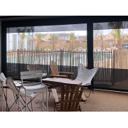 Store ZIP Solaire Toile Cristal Vue sur Piscine