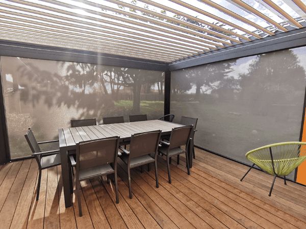 bache_motorisee_blanc_pour_pergola_biocl